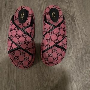 Gucci slides
